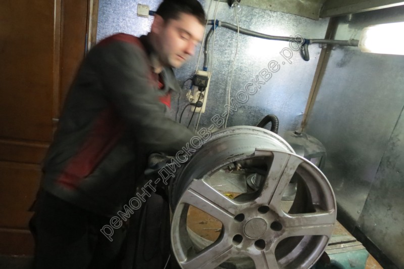 недорого ремонт литых дисков в Строгино (МКАД)